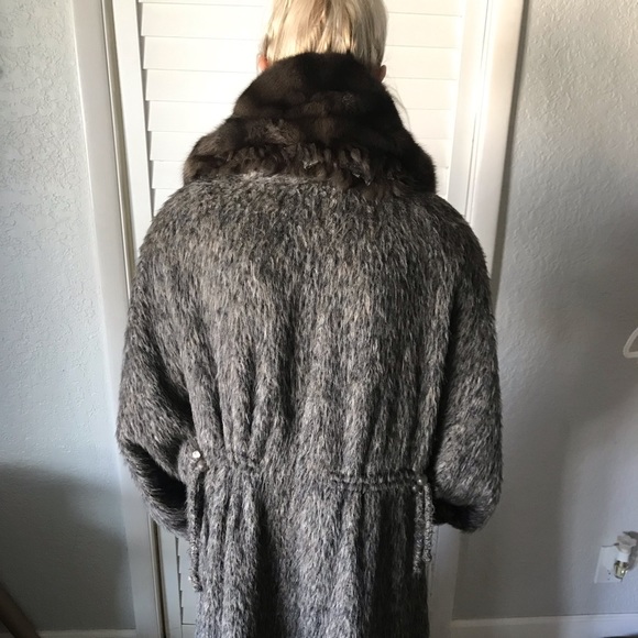 FLASH SALE 🎉❤️FENDI Fur full coat! - Picture 7 of 8